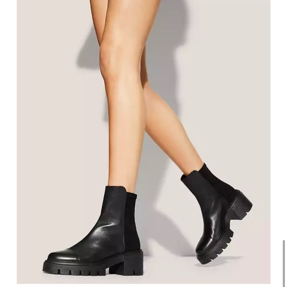 Stuart Weitzman 5050 Soho Bootie